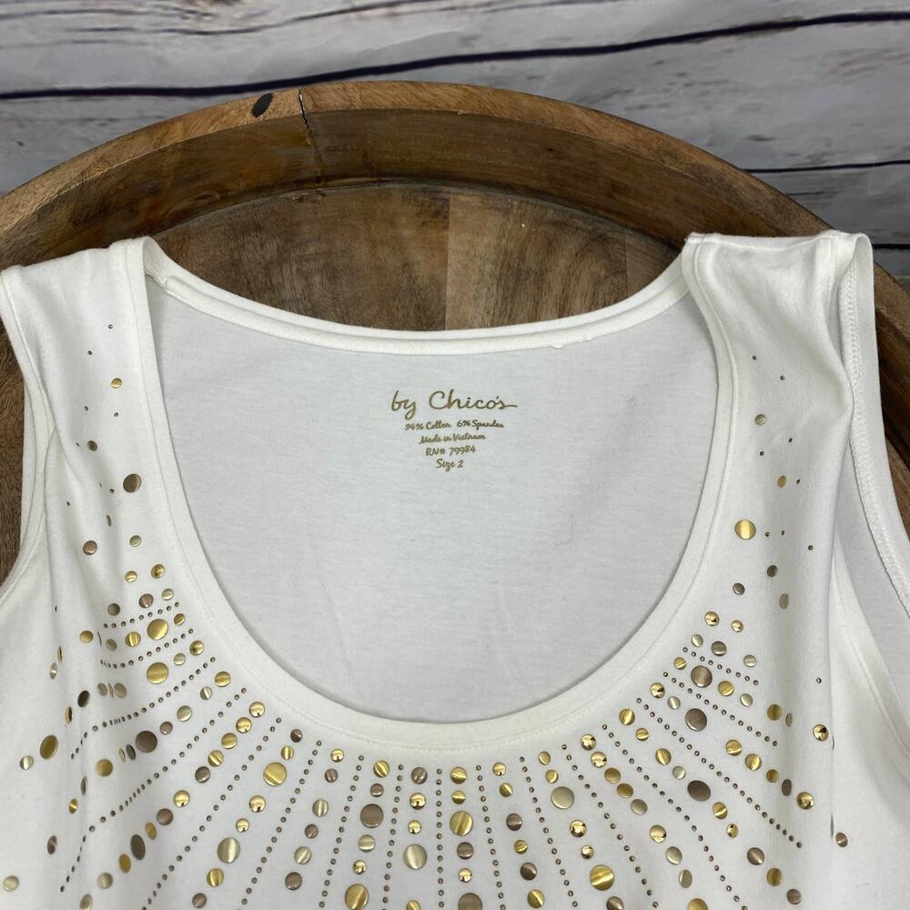 Chicos 2 Medium White Embellished Tank Top Sunburst Sleeveless Shirt Gold Detail - Picture 8 of 14